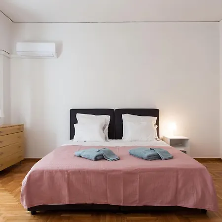2 Bdrm For Up To 6 Guests Next To Acropolis Museum