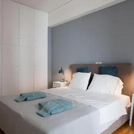 2 Bdrm For Up To 6 Guests Next To Acropolis Museum * Athens