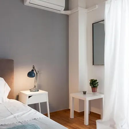 2 Bdrm For Up To 6 Guests Next To Acropolis Museum Apartment *